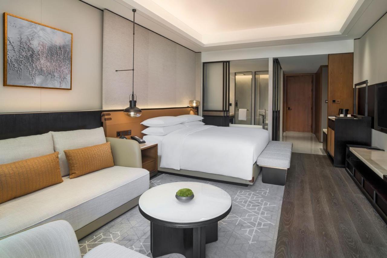 Sheraton Ninghai Hotel Bagian luar foto