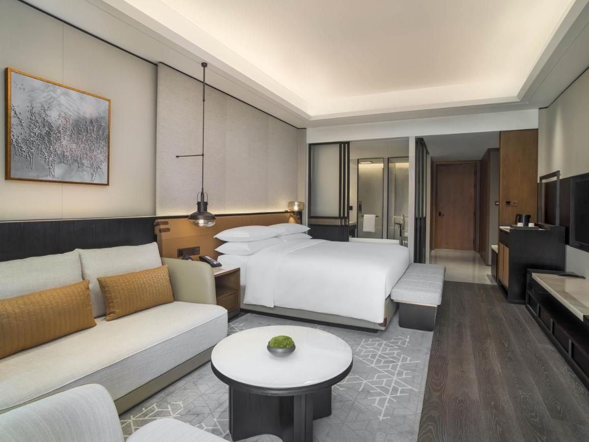 Sheraton Ninghai Hotel Bagian luar foto